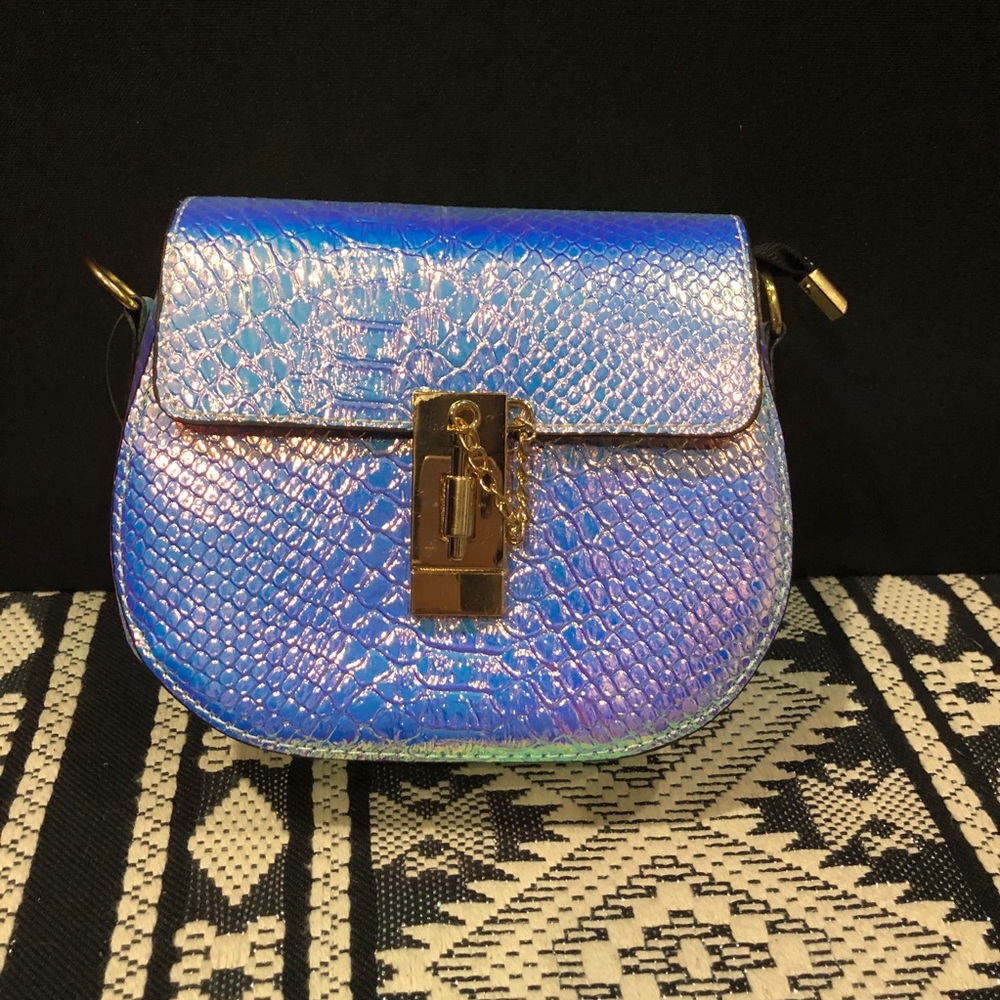 🧜‍♀️ Mermaid Metallic Purse Iridescent
